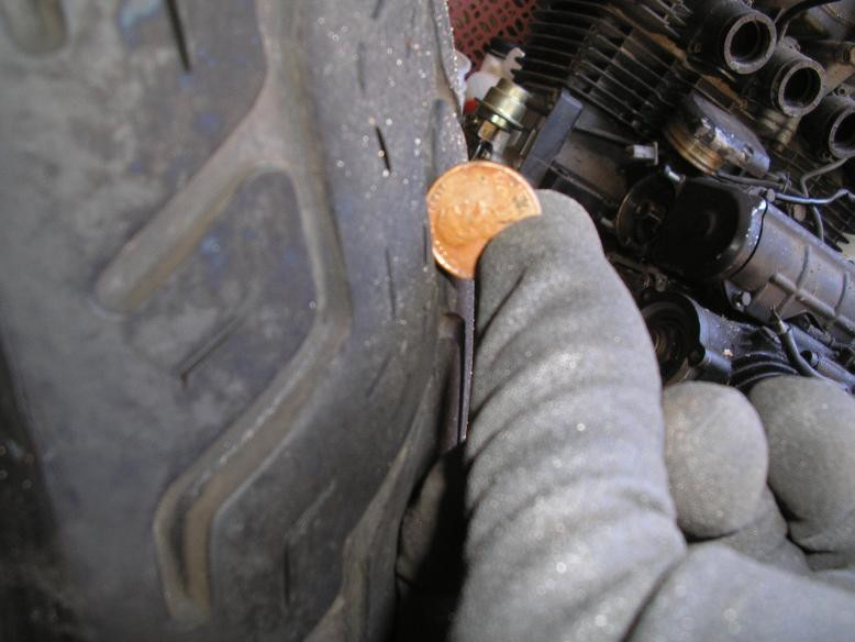 Click image for larger version

Name:	08rear_old_tread.jpg
Views:	150
Size:	79.7 KB
ID:	860493