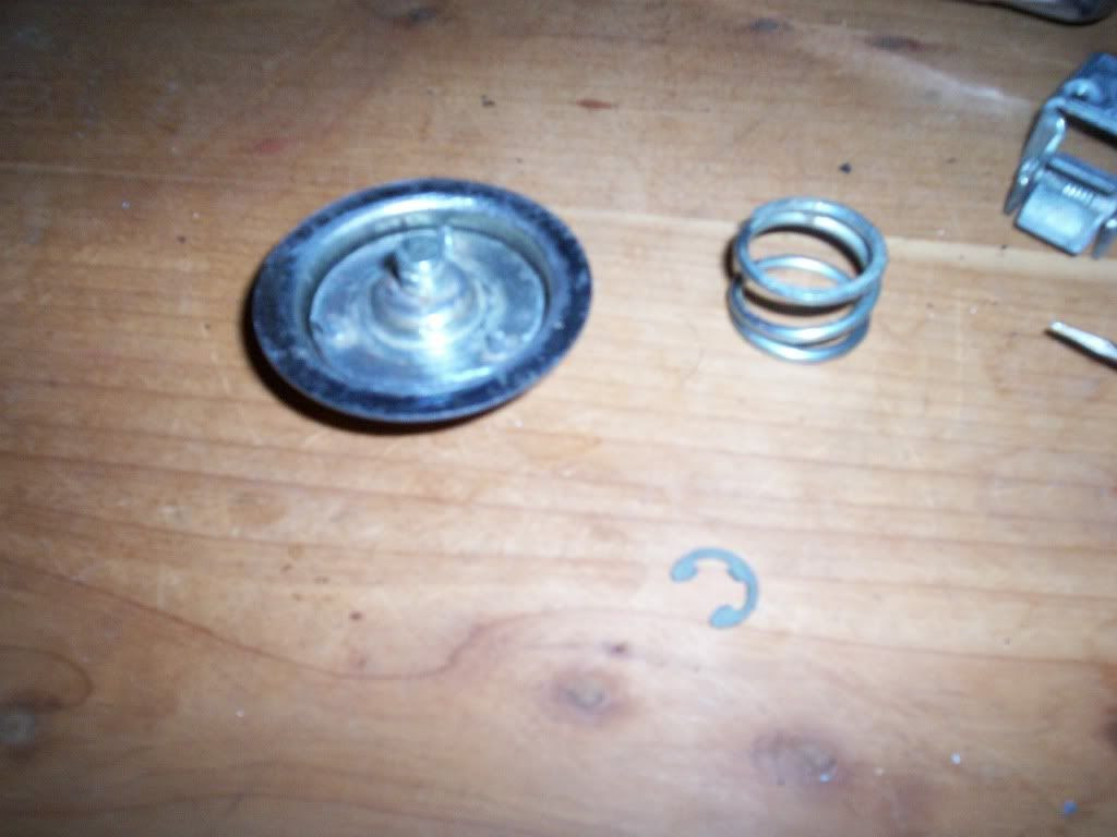 Click image for larger version

Name:	11-19-09GasCapRepair006.jpg
Views:	199
Size:	95.3 KB
ID:	860874