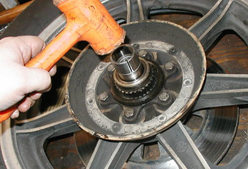Click image for larger version

Name:	20021115-rear_wheel_bearing_022.jpg
Views:	213
Size:	59.2 KB
ID:	861301
