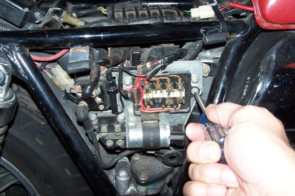 Click image for larger version

Name:	fusebox12.jpg
Views:	305
Size:	89.4 KB
ID:	861468