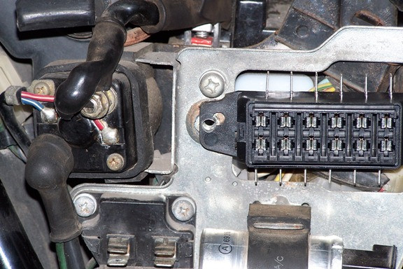 Click image for larger version

Name:	fusebox16.jpg
Views:	321
Size:	95.7 KB
ID:	861471