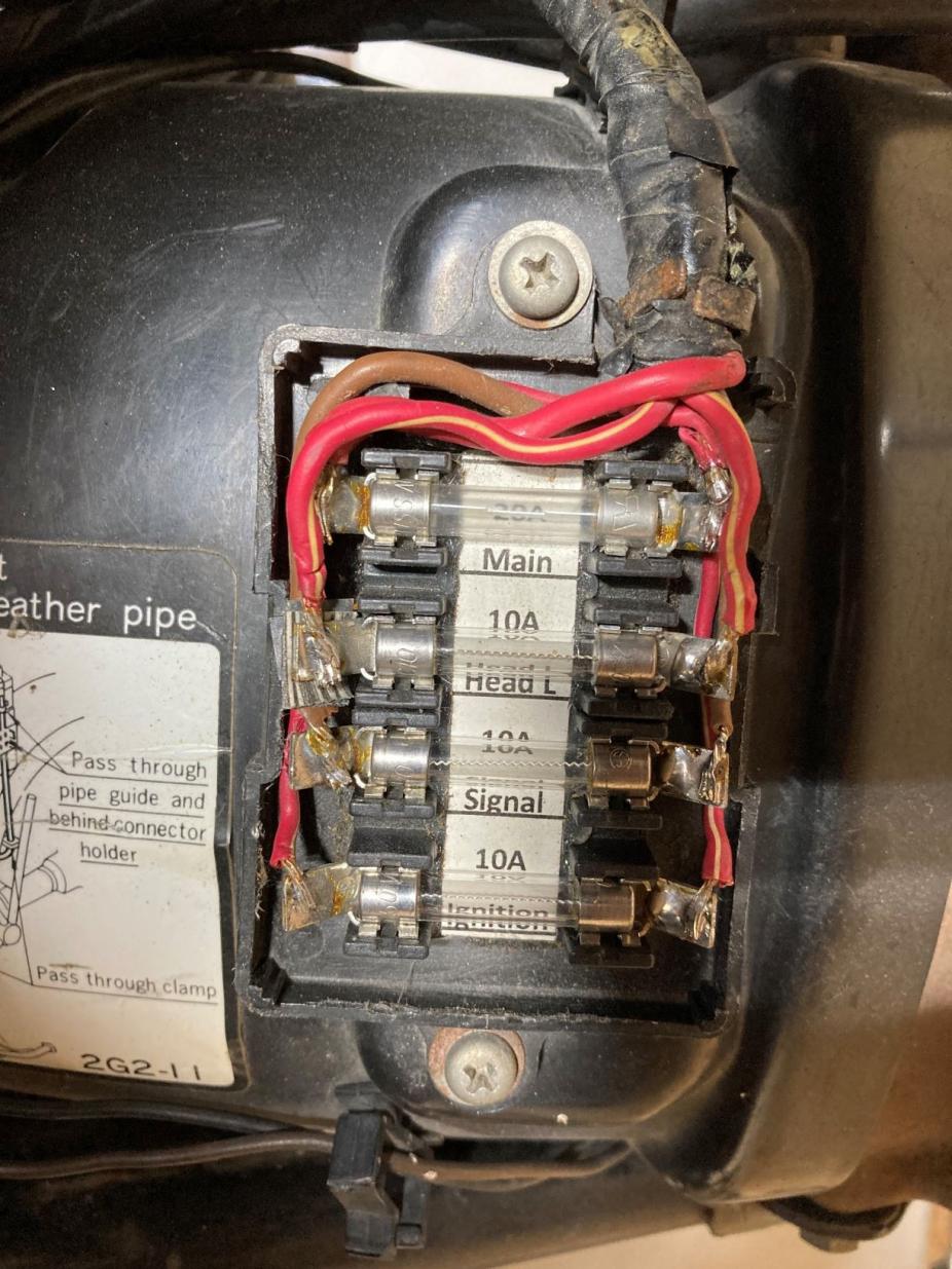 Click image for larger version

Name:	Fusebox 2.5.JPG
Views:	198
Size:	168.6 KB
ID:	864100
