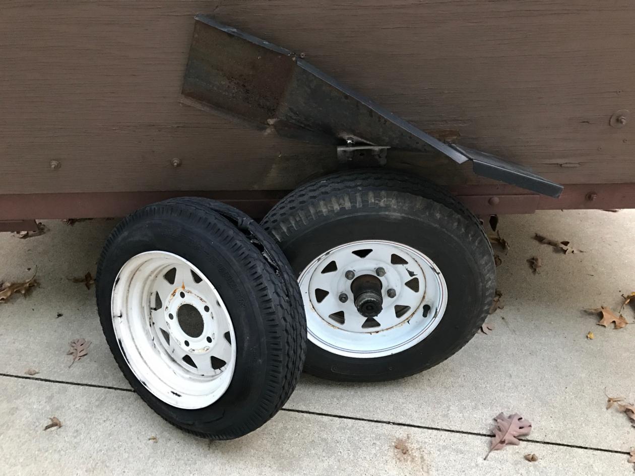 Click image for larger version

Name:	Flat Tire.JPG
Views:	142
Size:	145.5 KB
ID:	865947