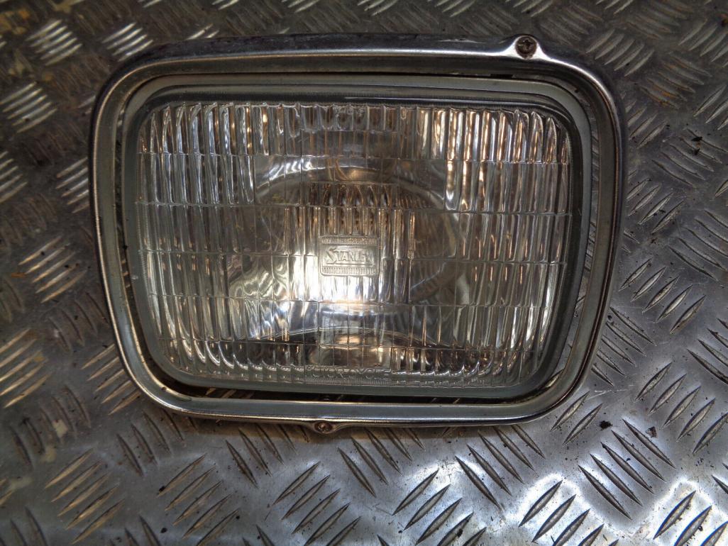 Click image for larger version

Name:	headlight 3.jpg
Views:	116
Size:	143.8 KB
ID:	873926
