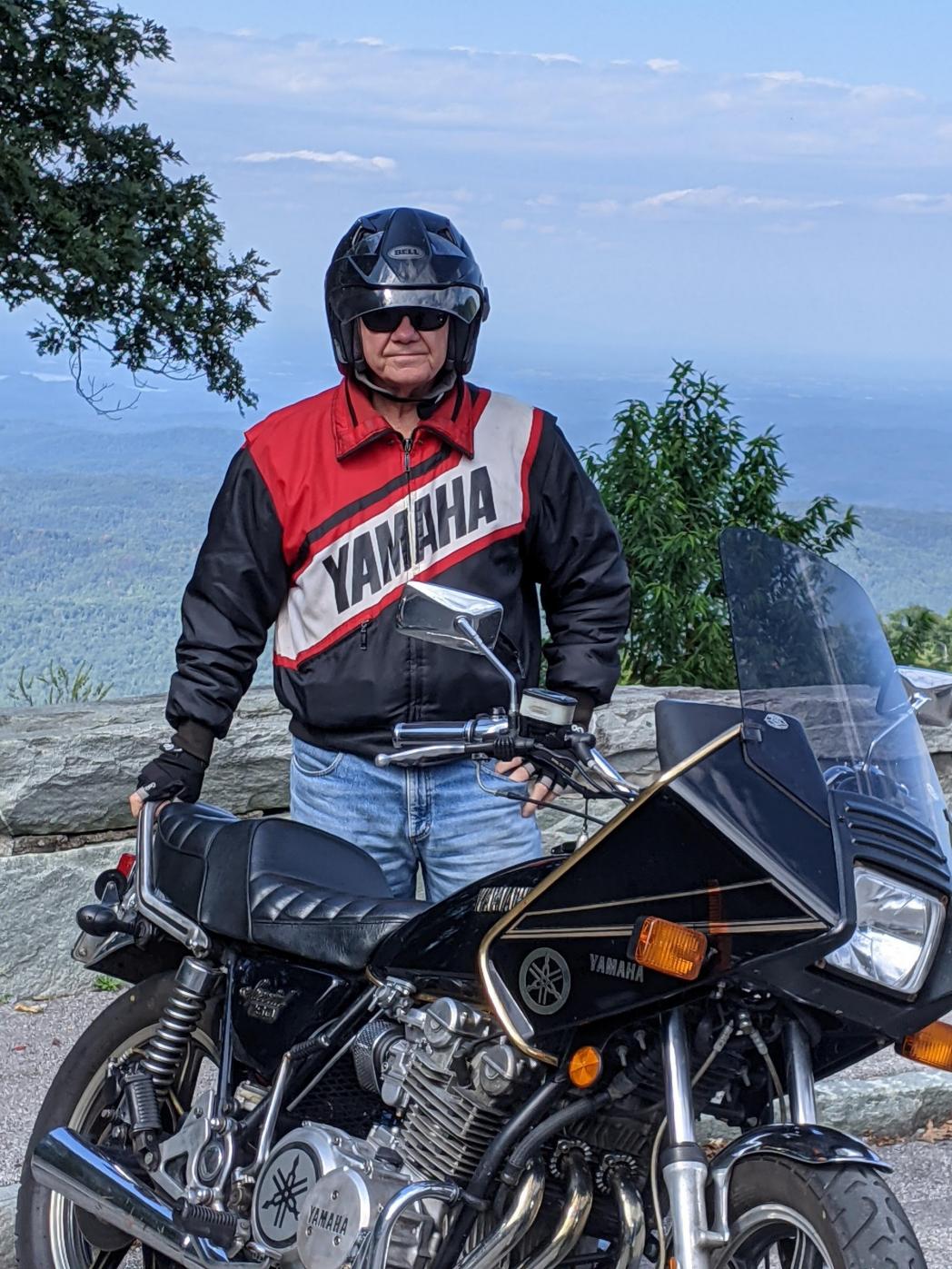 Click image for larger version

Name:	Tom at Cherohala.jpg
Views:	155
Size:	236.8 KB
ID:	874269