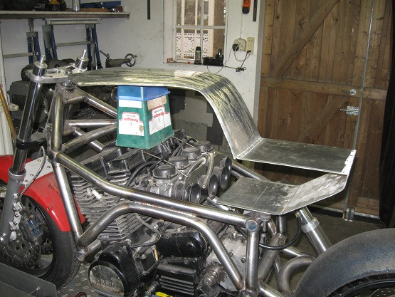 Click image for larger version

Name:	tank2.jpg
Views:	72
Size:	104.1 KB
ID:	876597