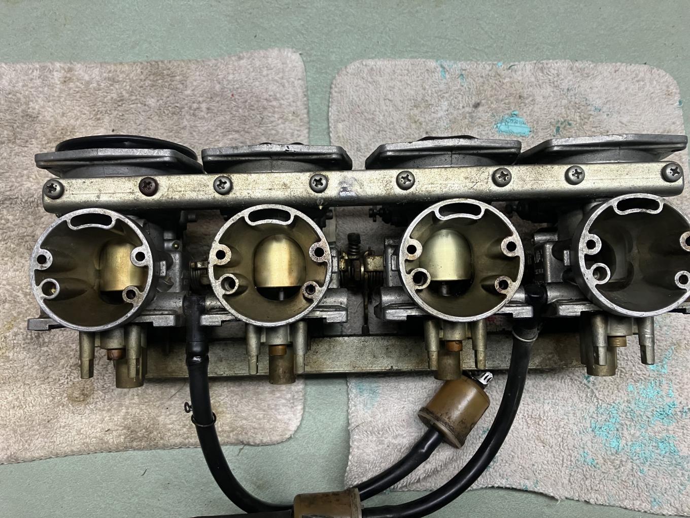 Click image for larger version

Name:	carb slides.jpg
Views:	164
Size:	258.7 KB
ID:	876698