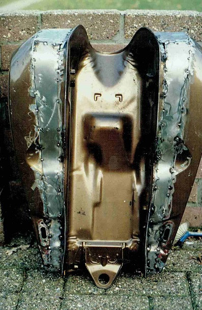 Click image for larger version

Name:	tank-6 1993a.jpg
Views:	26
Size:	122.2 KB
ID:	877790