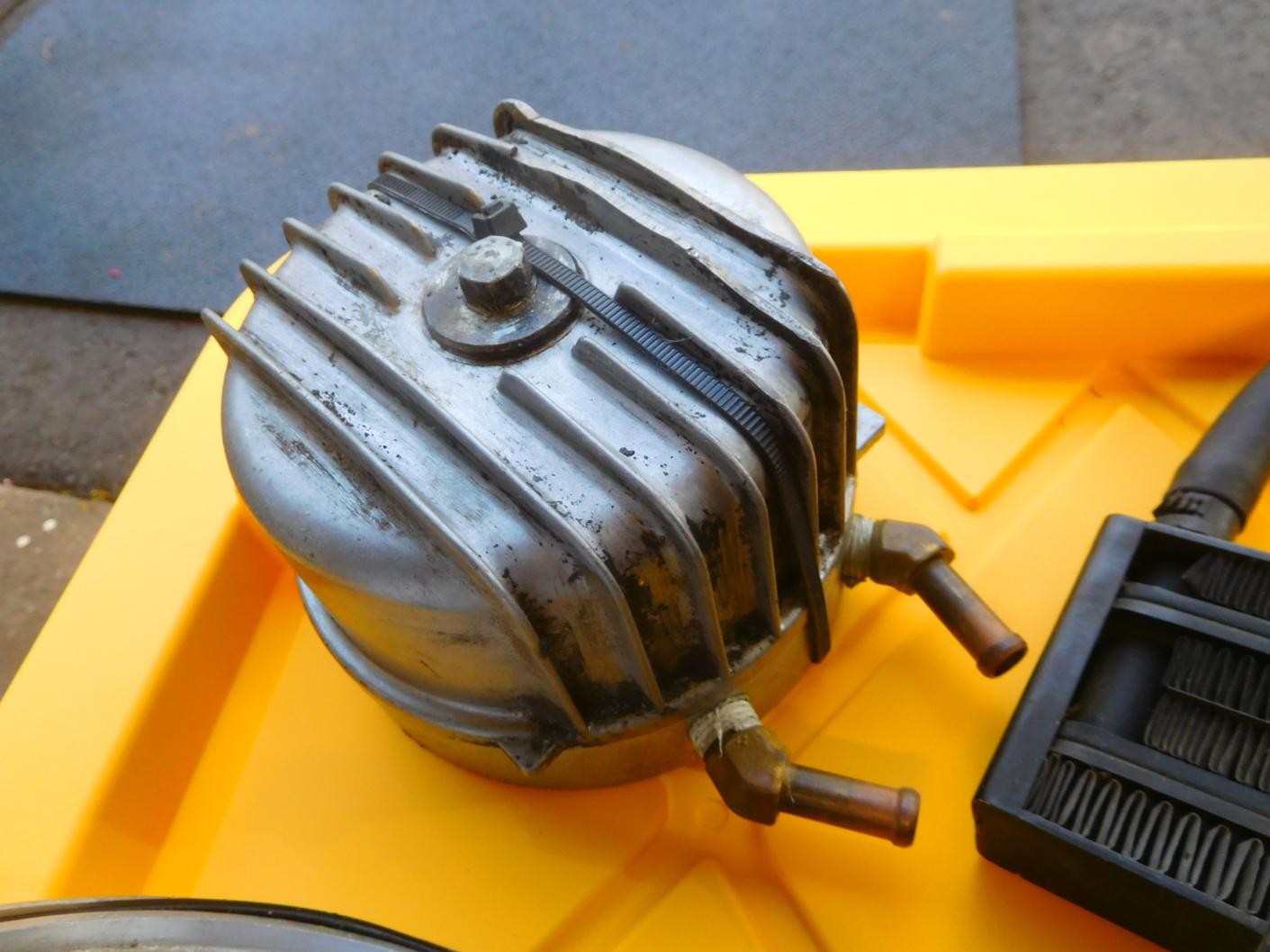 Click image for larger version

Name:	DSCN4261.jpg
Views:	28
Size:	130.5 KB
ID:	888765