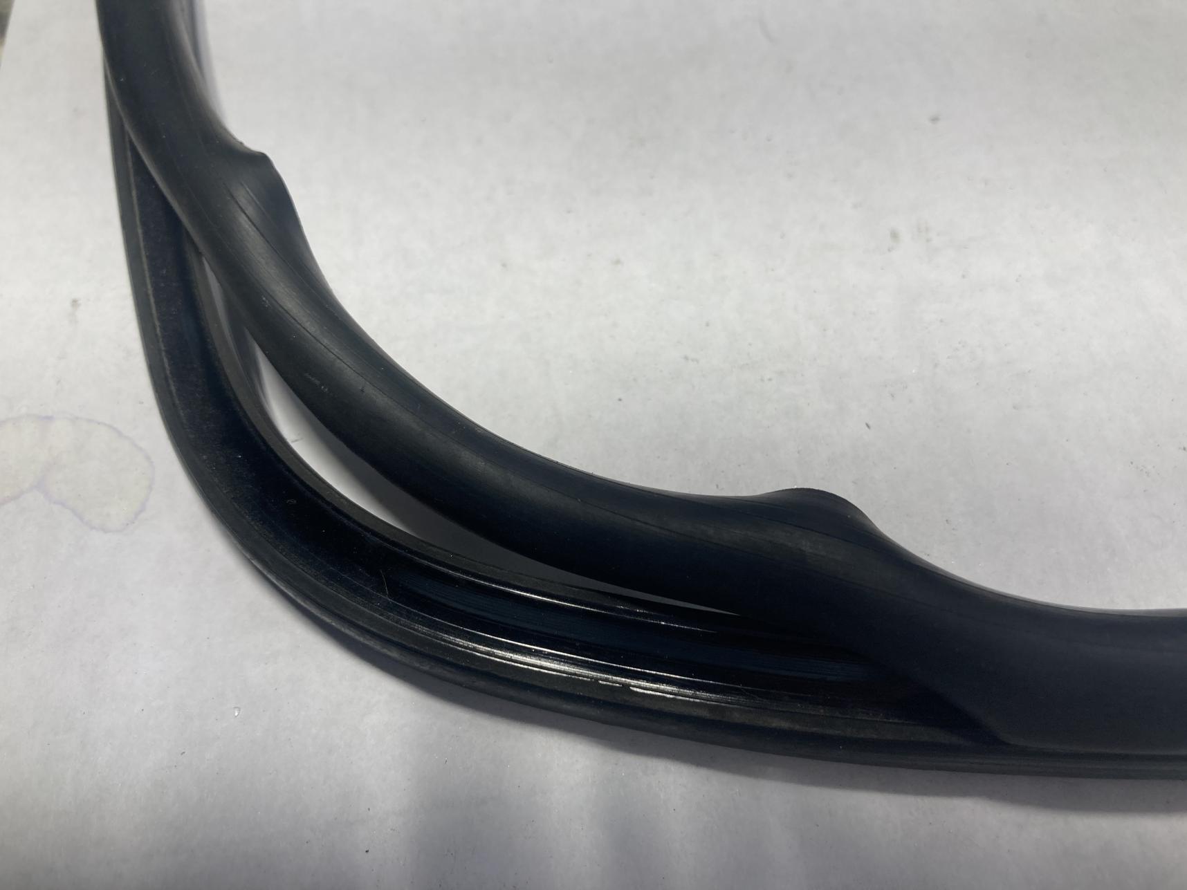 Click image for larger version  Name:	Old Bag Seal.jpg Views:	0 Size:	121.7 KB ID:	885565