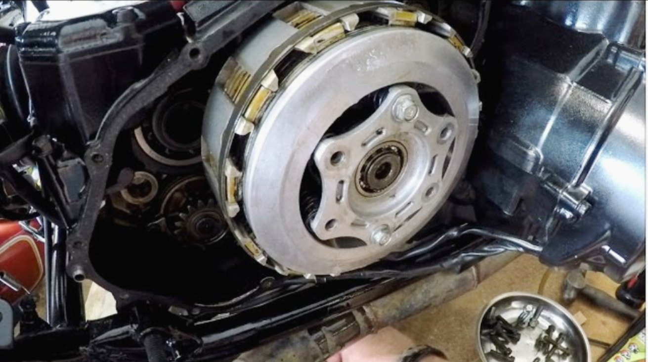 Click image for larger version  Name:	sddefault.jpg Views:	0 Size:	193.5 KB ID:	886676