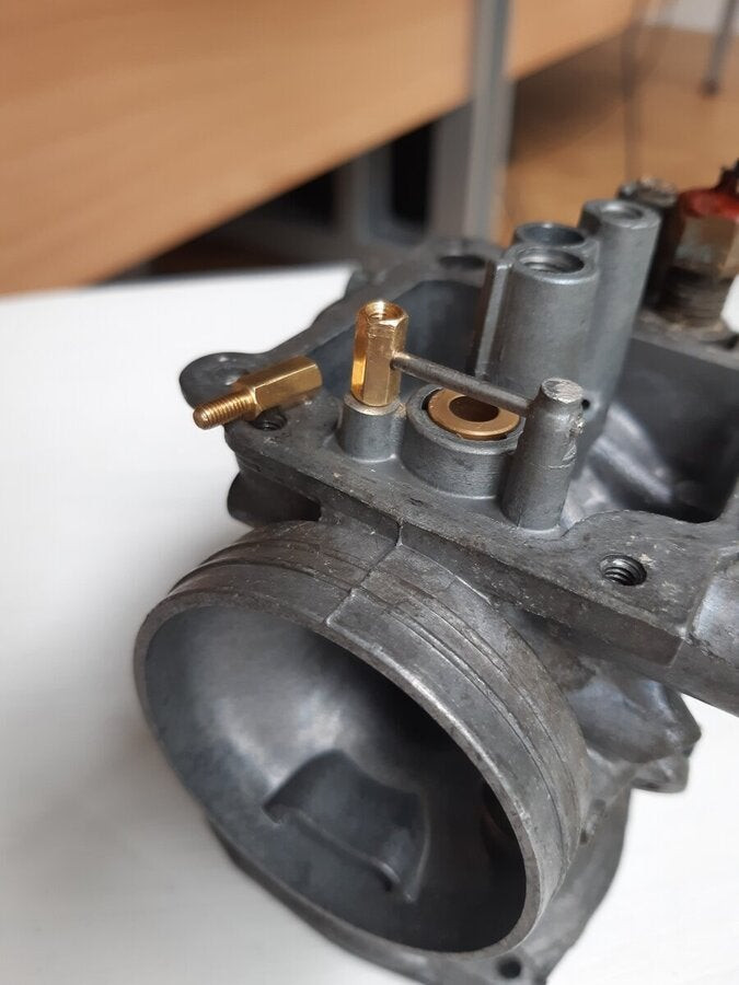 Click image for larger version

Name:	187418060_CarbFloatPostFix.thumb.jpg.c82831aa320ef734e4dc5a6e69007f93.jpg
Views:	0
Size:	96.9 KB
ID:	889084