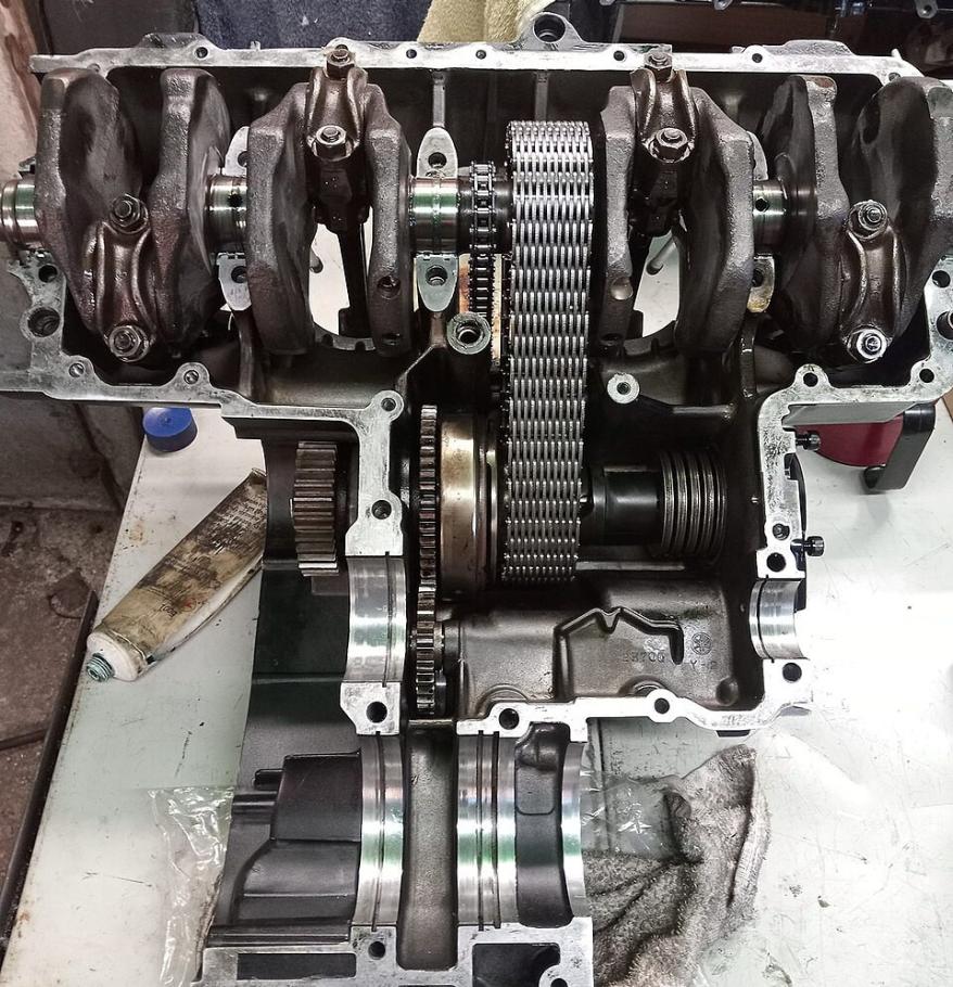 Click image for larger version

Name:	XS11_Upper_Half_Engine.jpg
Views:	15
Size:	160.3 KB
ID:	890147